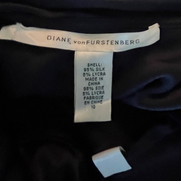 Diane von Furstenberg Silk A-Line Dress size 10 (L) - Picture 8 of 8